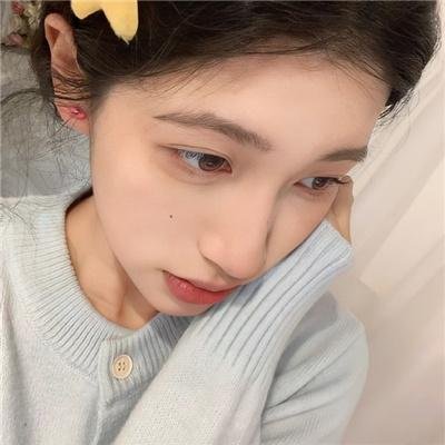 湖畔的女人们